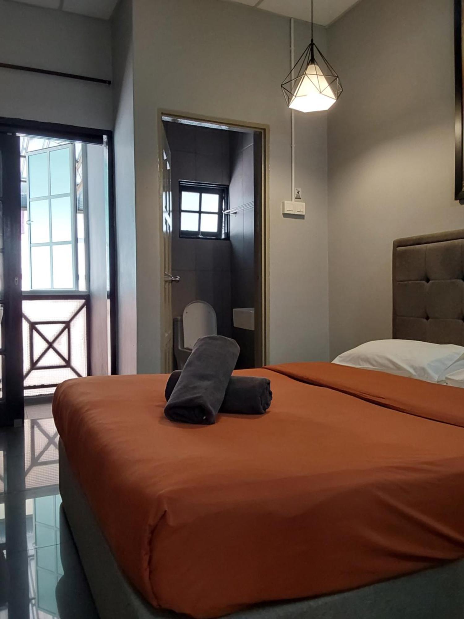 Bricks Cameron Hostel 타나라타 외부 사진