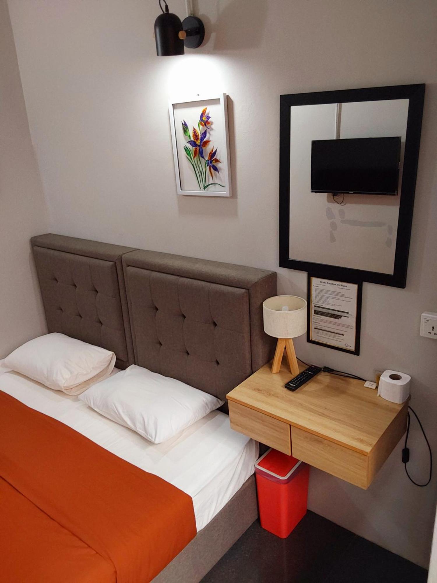Bricks Cameron Hostel 타나라타 외부 사진