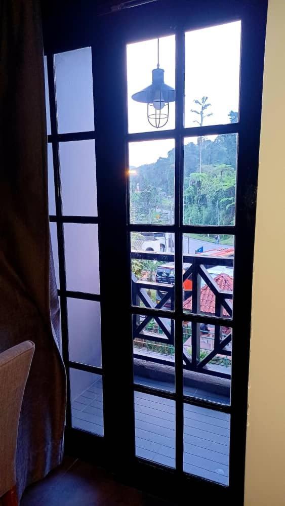 Bricks Cameron Hostel 타나라타 외부 사진